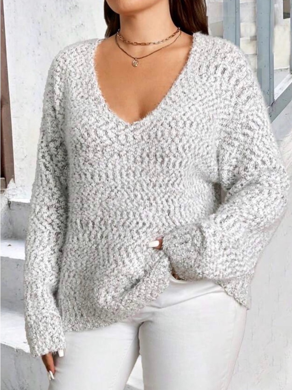 ALTAR’D STATE Cozy V-Neck Chunky Knit Sweater M/L 21.5” p2p White/Gray EUC